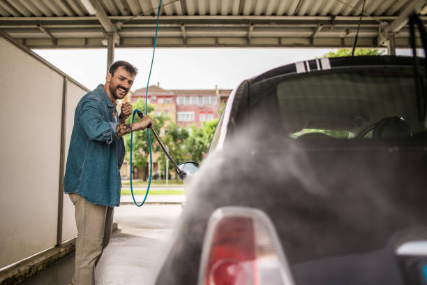 Best Garage Pressure Washing  in Burbank, WA
